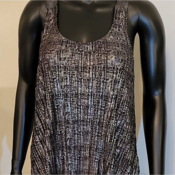 BRAND NEW WEAVERS RACERBACK RUFFLE TANK TOP - Picture 2 of 16